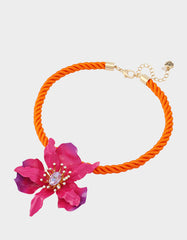 ORCHID SHORT PENDANT NECKLACE PINK