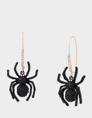 SPIDER SHEPHERD HOOK EARRING BLACK