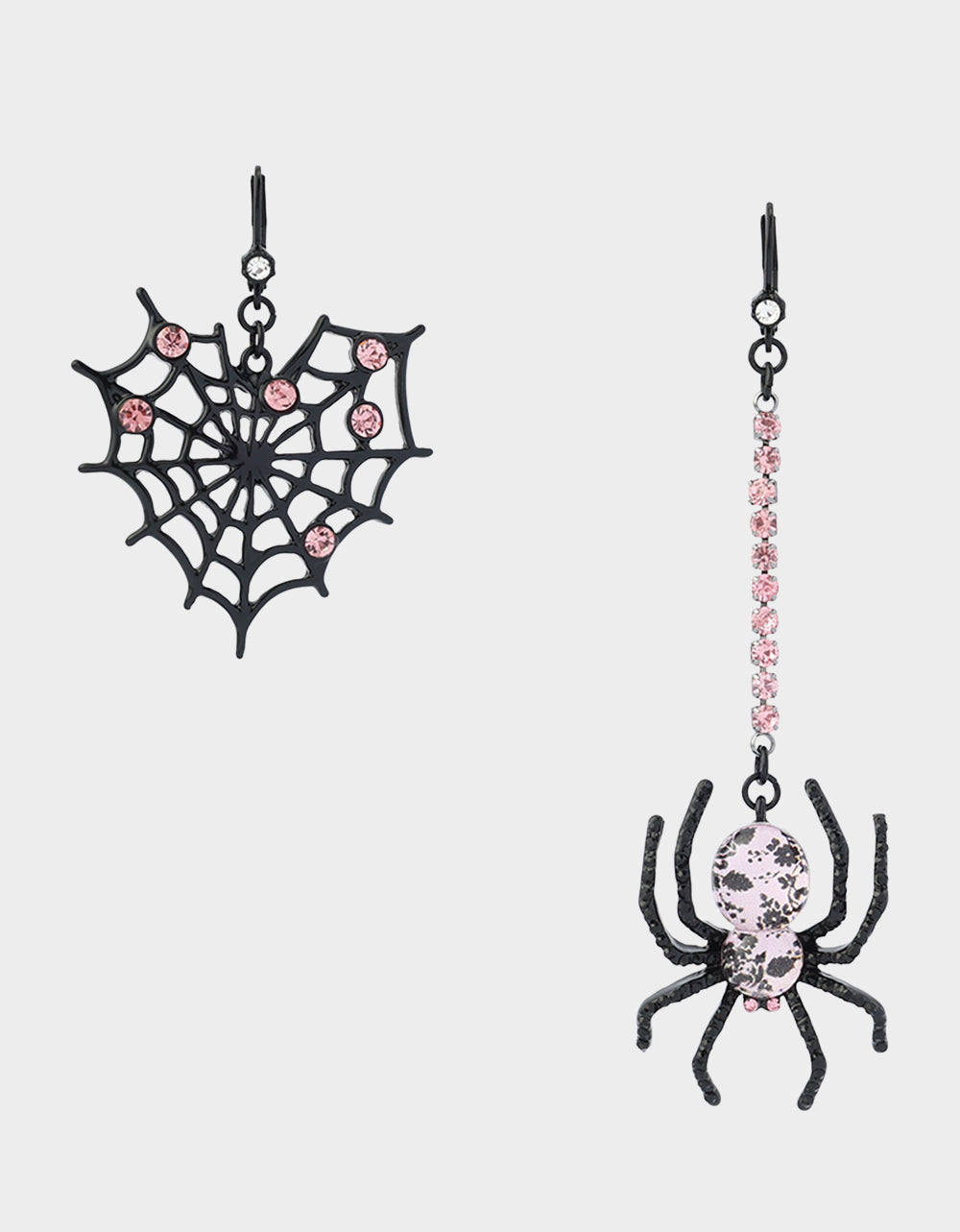 MISMATCH SPIDER WEB LEVERBACK EARRING BLACK