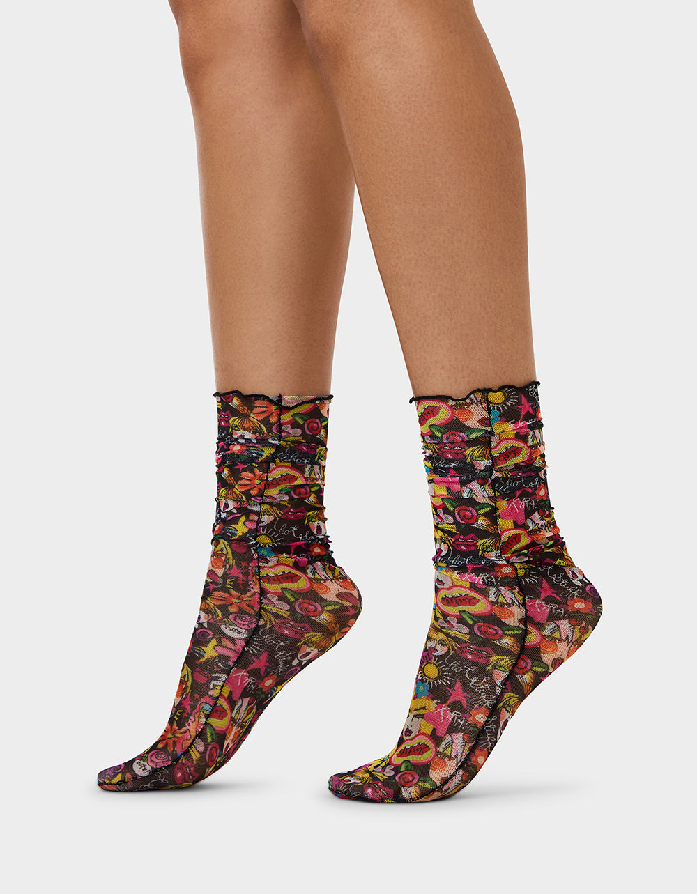 2-PACK BETSEY'S FACES MESH CREW SOCKS BLACK MULTI