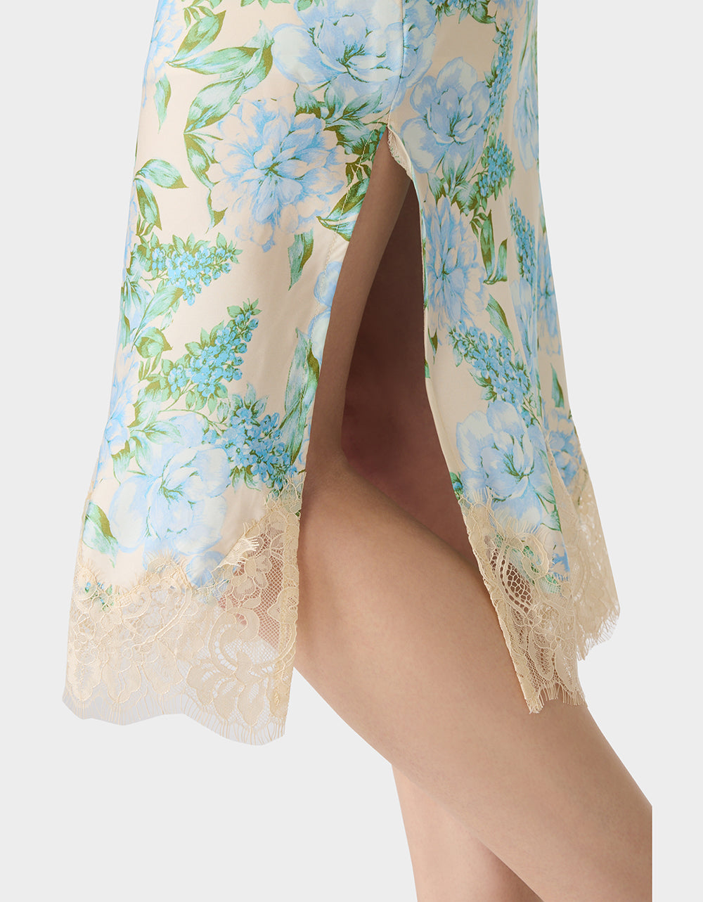FLORAL SLIP SKIRT LIGHT BLUE