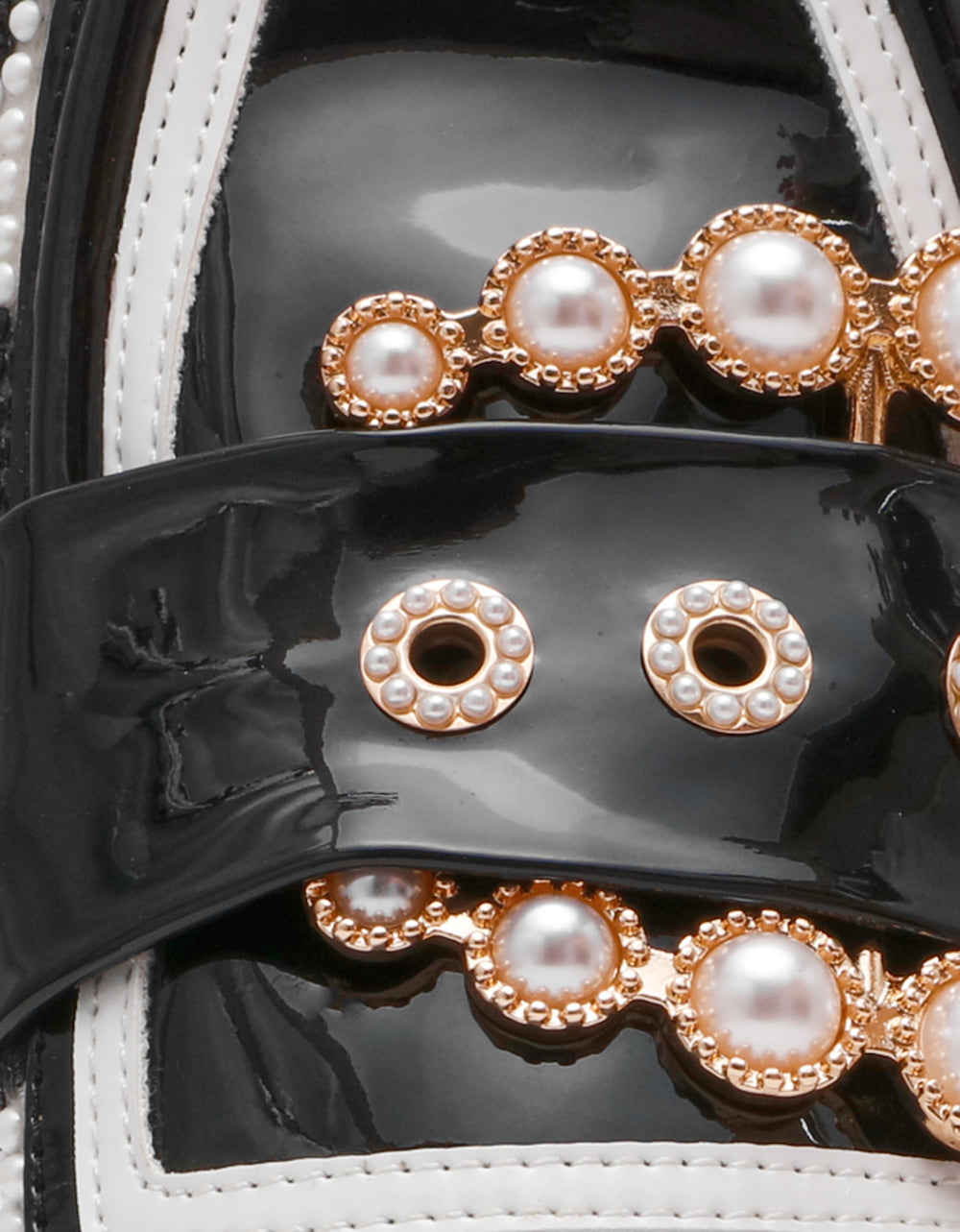 BARTON WHITE/BLACK POLKA DOT