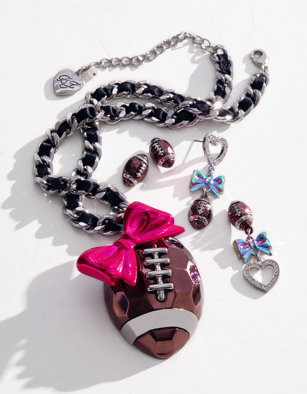 FOOTBALL STUD EARRING BROWN