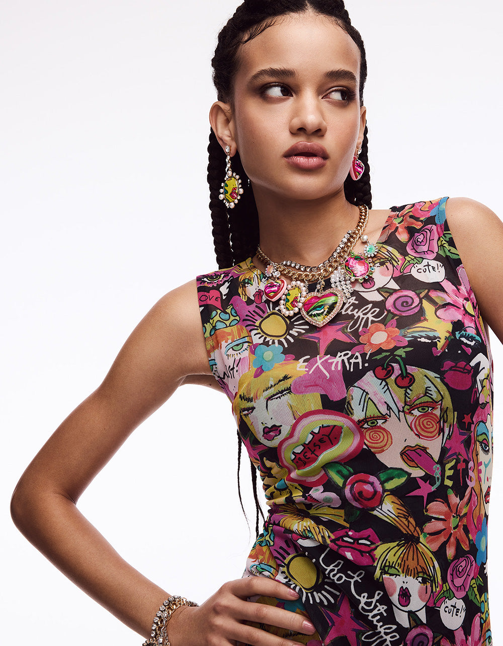 ART CAMPAIGN CHARM NECKLACE MULTI