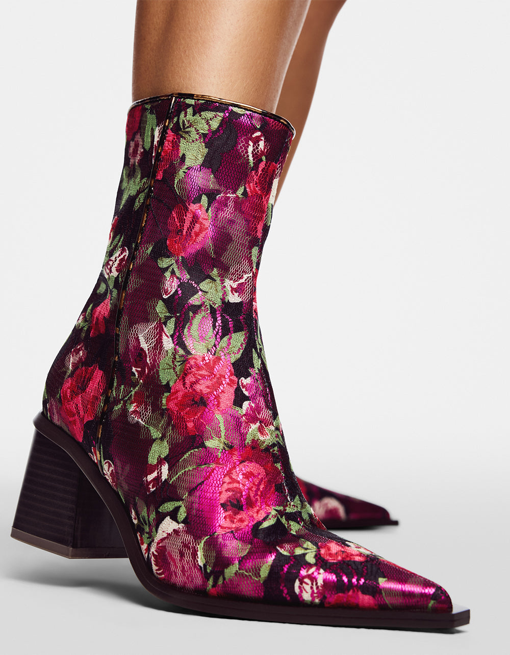 RUDY BLACK/ROSE